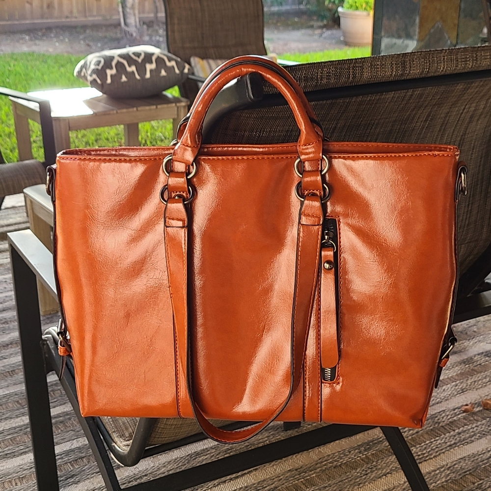 HANDBAG 16" wide, 11" tall